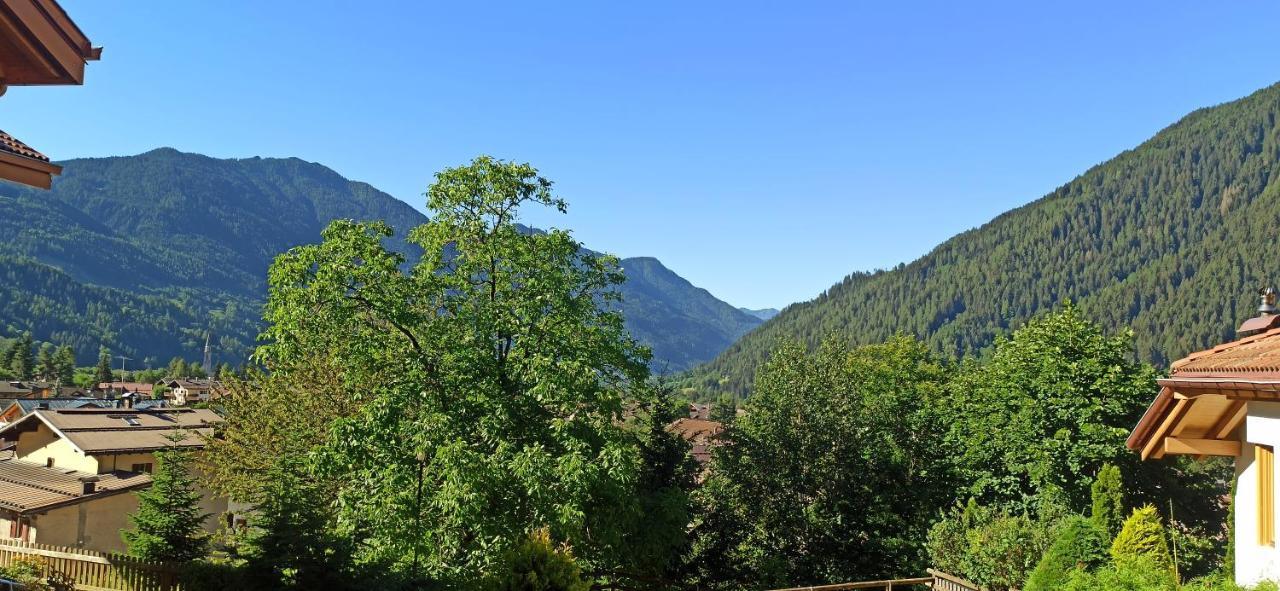 Le Balze Di Carisolo, Trilocale Con Giardino Exterior foto