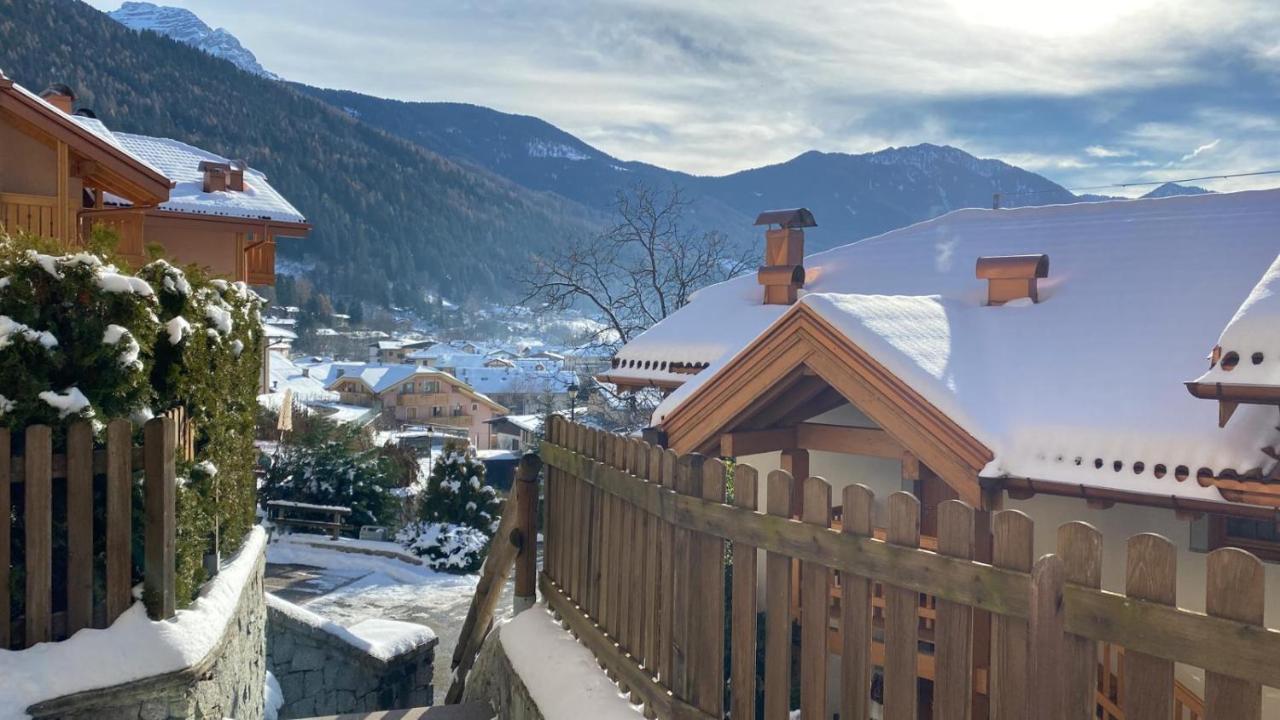 Le Balze Di Carisolo, Trilocale Con Giardino Exterior foto
